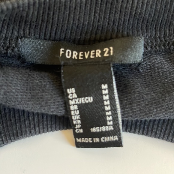 Cropped hoodie - Picture 3 of 3